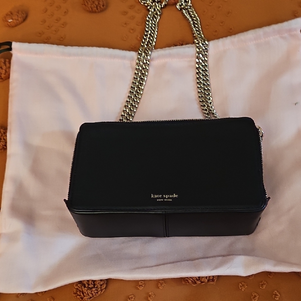 Kate Spade Sleek Leather Black Crossbody Bag
